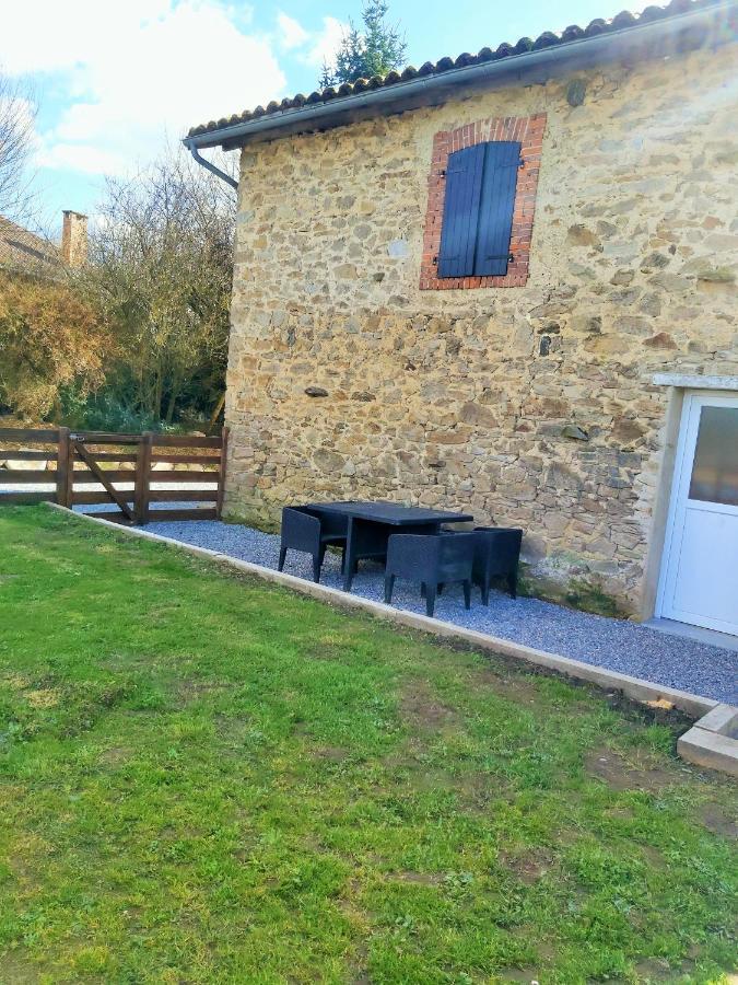 Beautiful 2 Bed Cottage With Swimming Pool Pageas Экстерьер фото