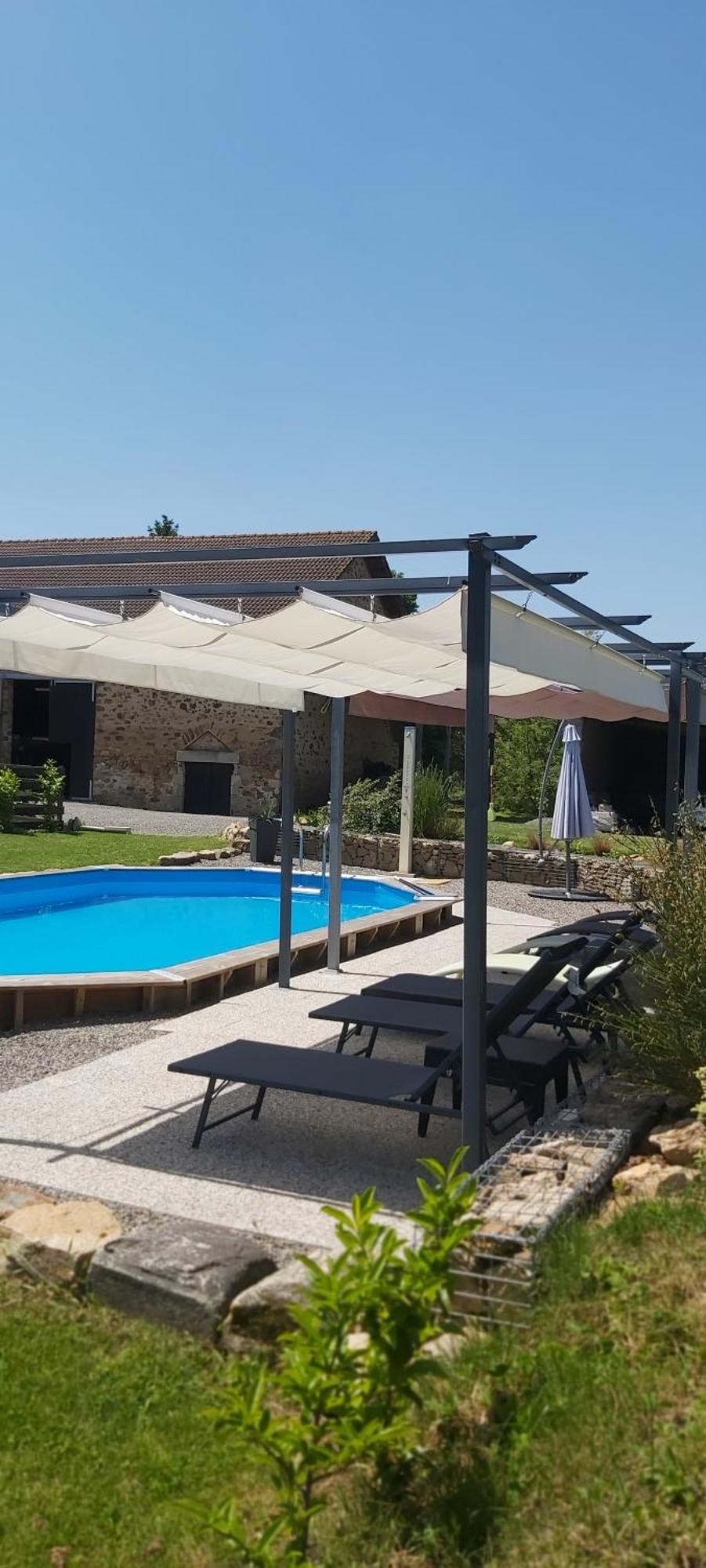 Beautiful 2 Bed Cottage With Swimming Pool Pageas Номер фото